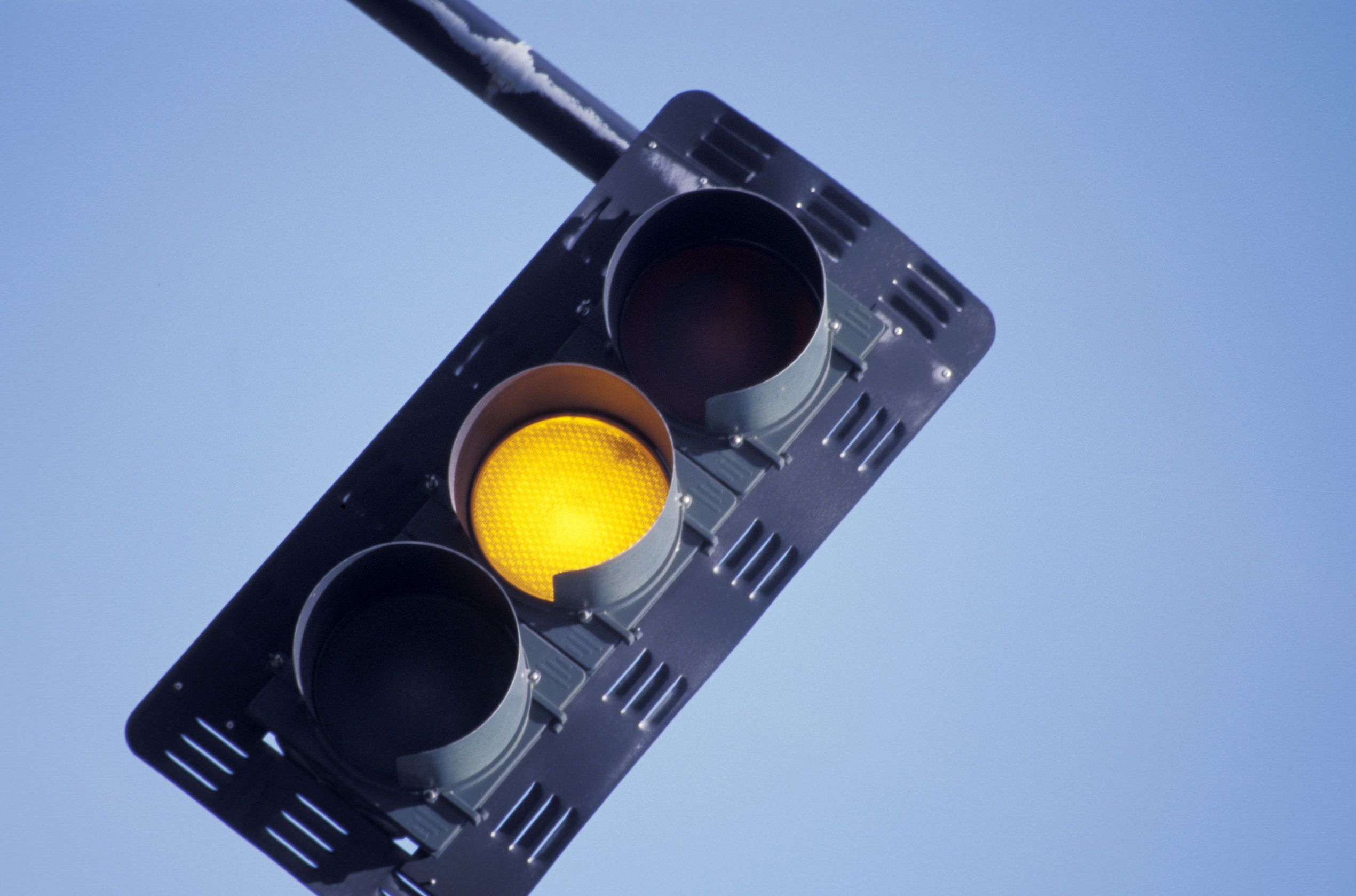 What To Do At A Flashing Yellow Light Stop Go